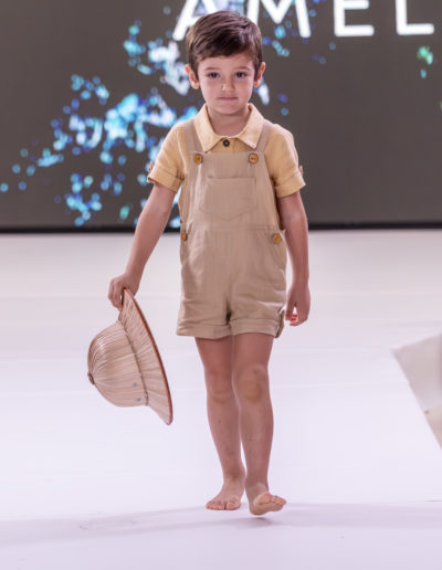 Fashion Week stock